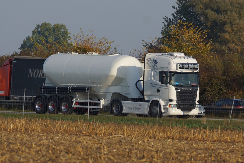 Scania 520 Jürgen Schmid (2).jpg