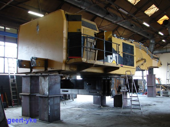 cat 5110b tripple.jpg
