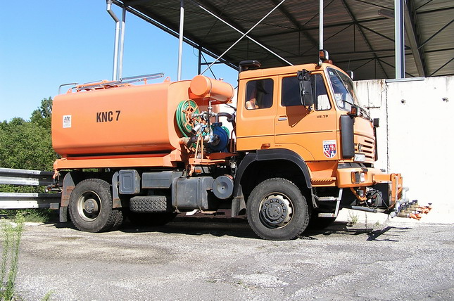 L 1829 XA KNC 7 Liaz AB 02.jpg