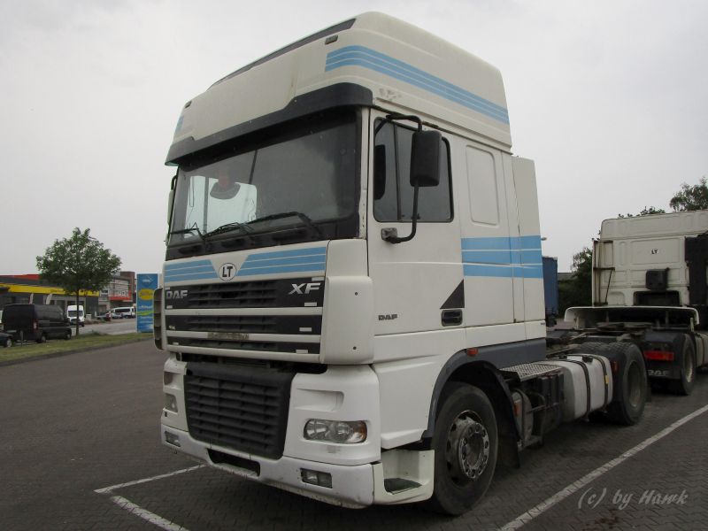 DAF XF 95 (ex LT).jpg