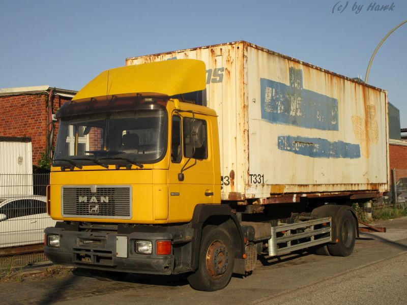 MAN F 90 19.272 (ex Dx).jpg