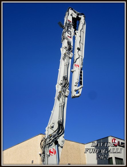 Kobelco SK550D Longhi (8).jpg