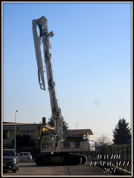 Kobelco SK550D Longhi (11).jpg