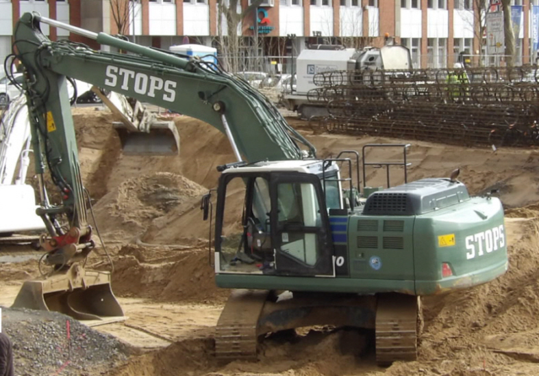 Komatsu PC 210 LC c.jpg