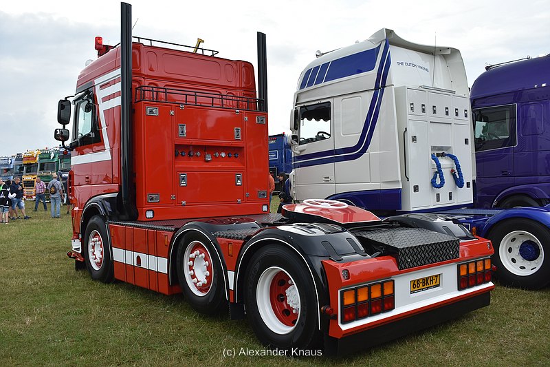 comp_DSC_1261.jpg