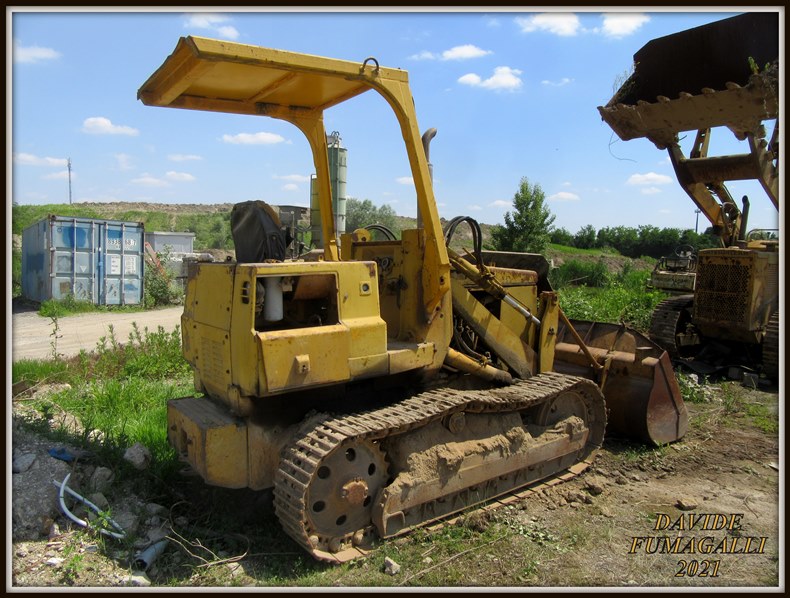 Komatsu D31S Luciano Manara 002.jpg