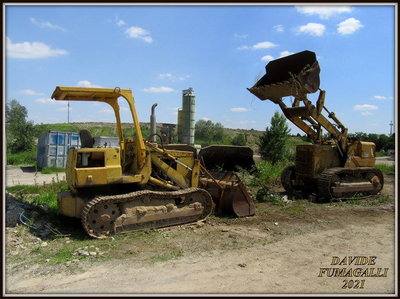 Komatsu D31S Luciano Manara 003.jpg