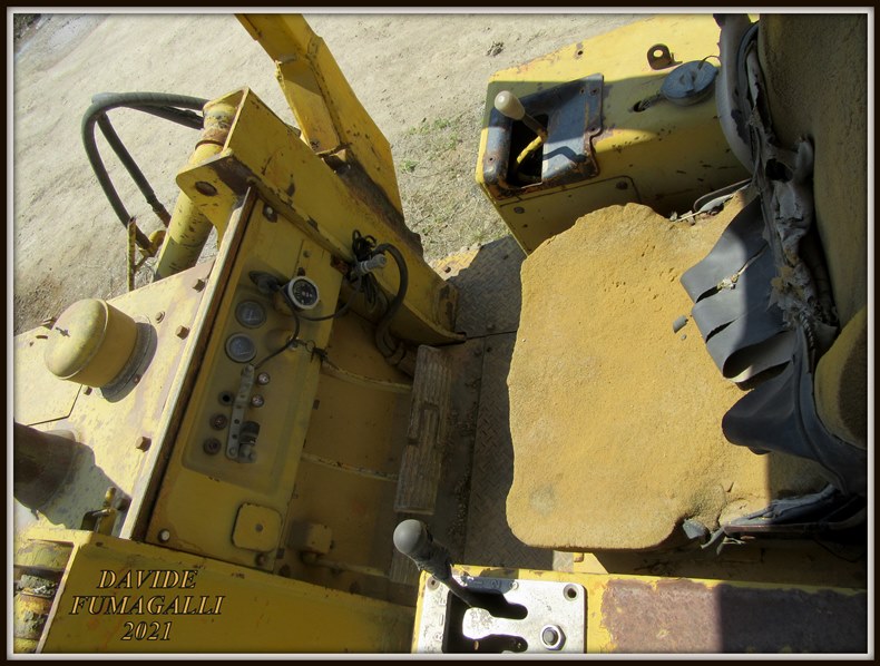 Komatsu D31S Luciano Manara 005.jpg