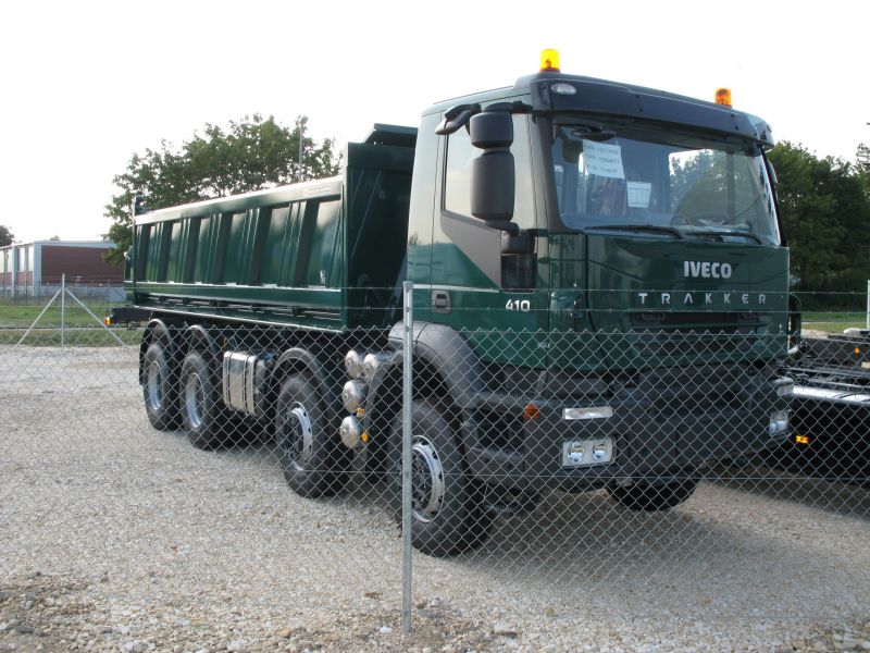 Iveco-Trakker-340T41-gruen-070807-kr_001.jpg