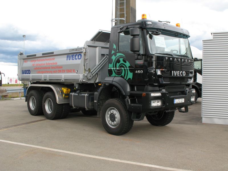  Iveco-Trakker-N-260T45W-AllBlacks-070707
-kr_20070706_003.jpg