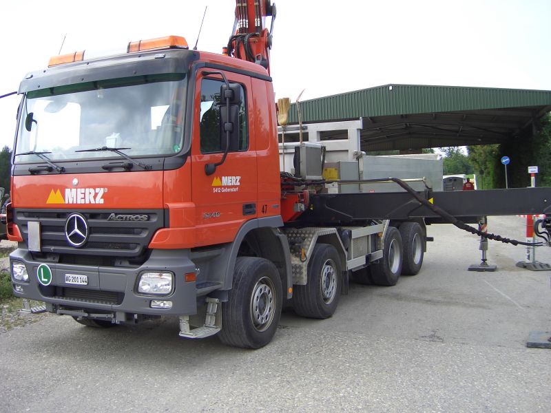 MB Actros 3248.1.jpg