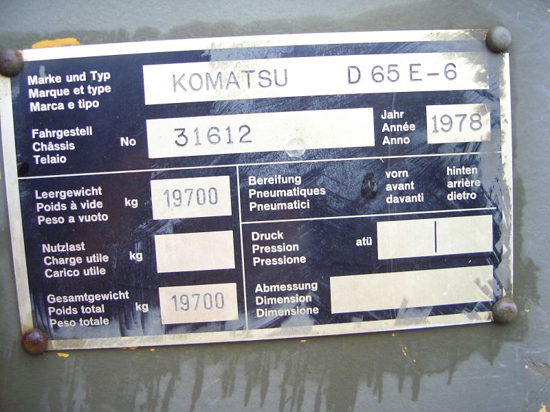 Komatsu D65 E-6.2.jpg