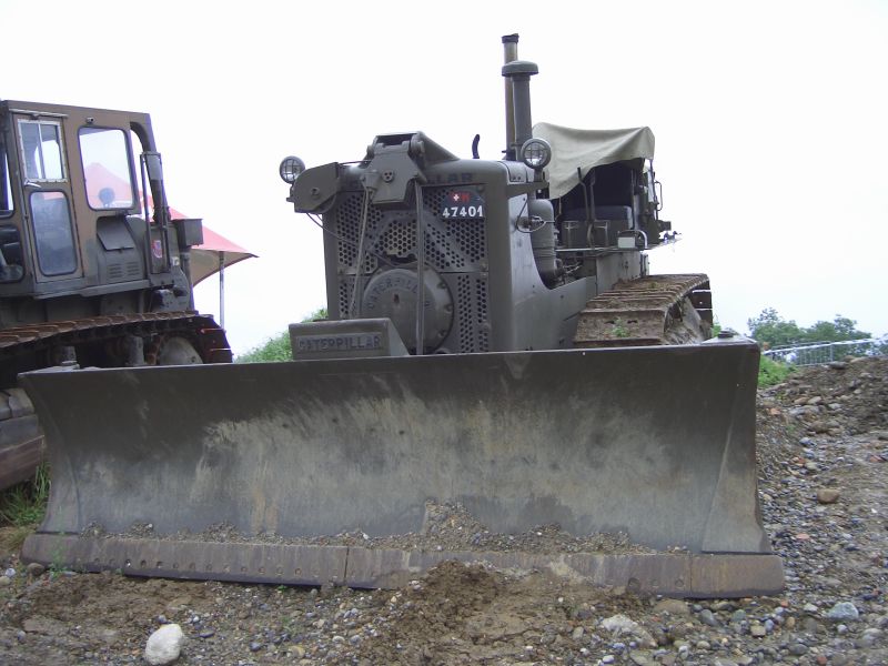 CAT D8.3.jpg