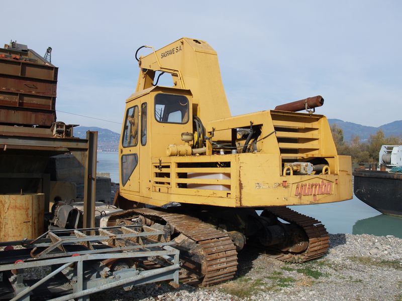 tn_PB053824.jpg