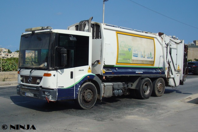 MB_Econic_2629_6x2_Faun_VarioPress_01.jpg