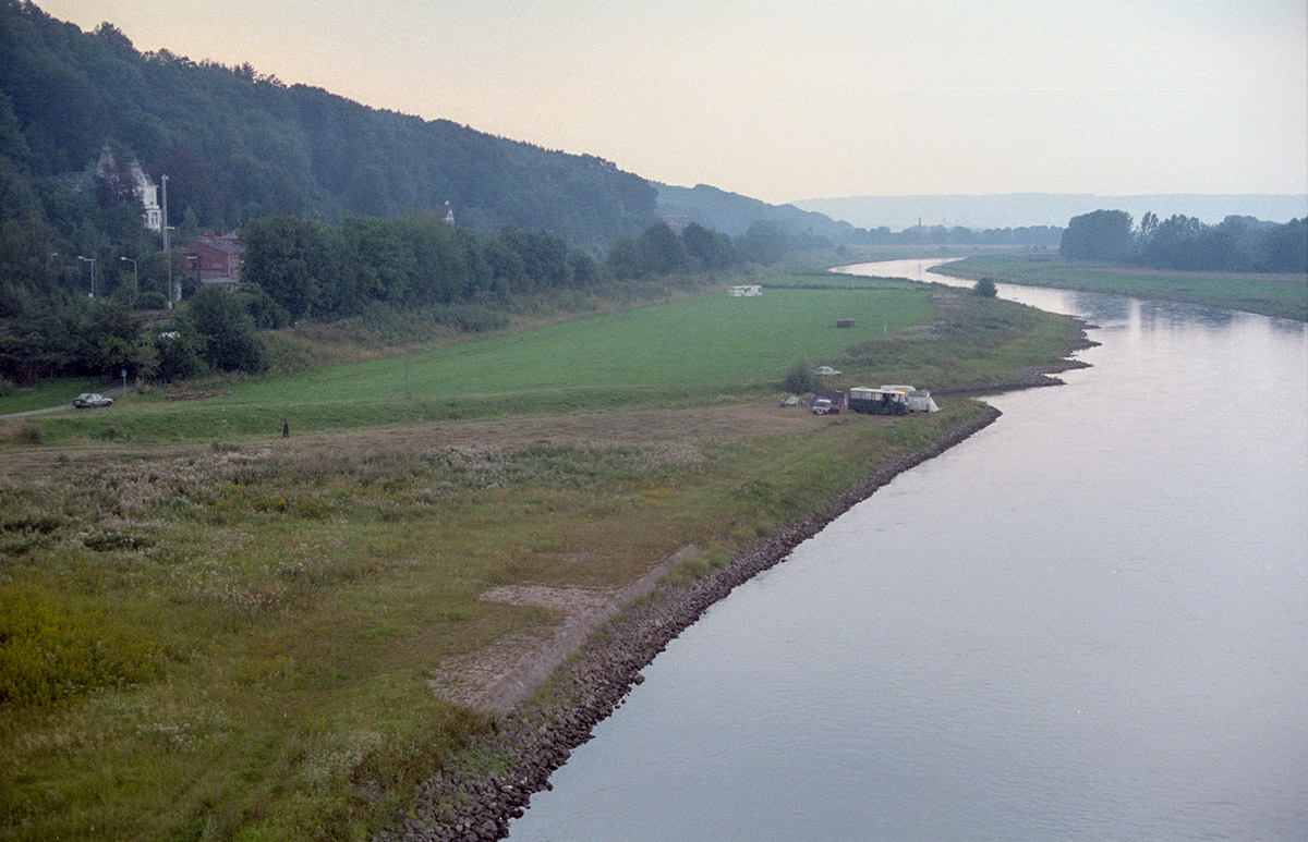 Karsten-Neg-D-003.jpg Karsten-Neg-D-003.jpg