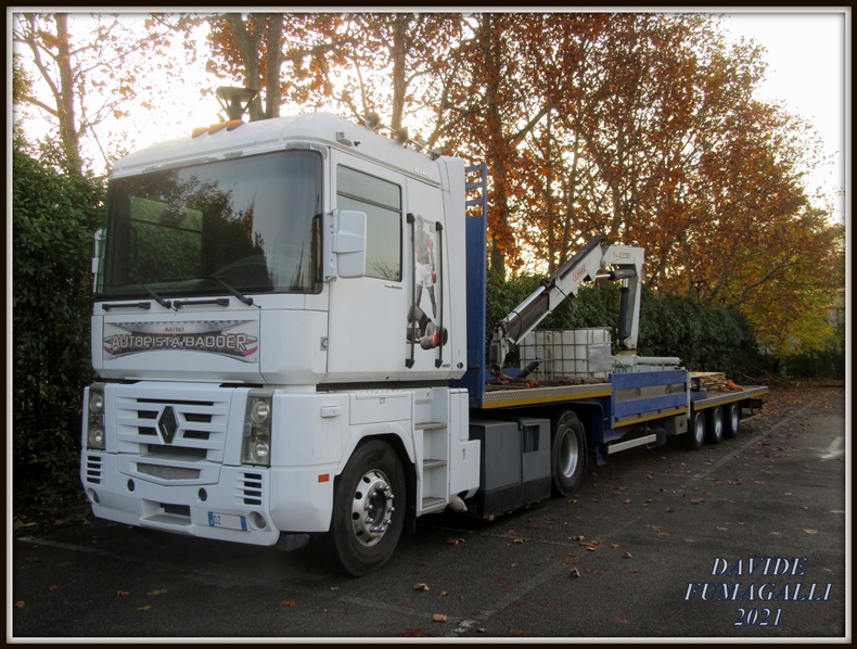Renault Magnum 480.18 Badoer 001.jpg