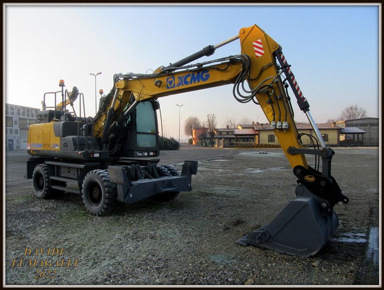 XCMG XE160W 003.jpg
