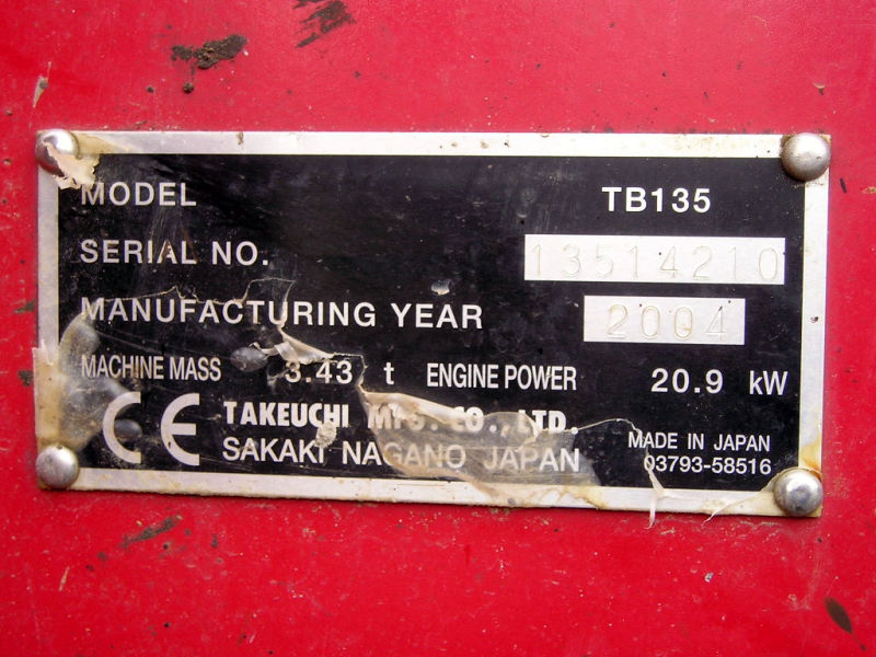 Takeuchi Raupe TB135  Bild3.jpg