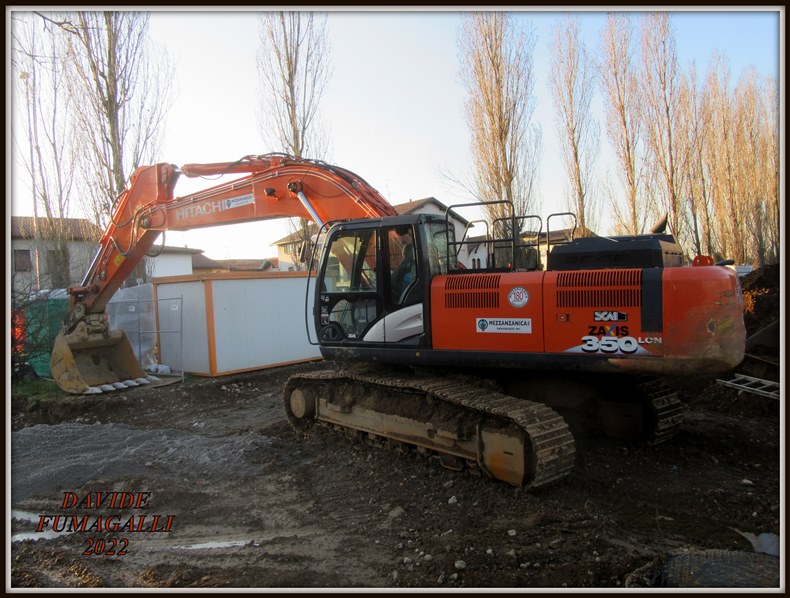 Hitachi Zaxis 350LCN-6 Mezzanzanica (11).jpg