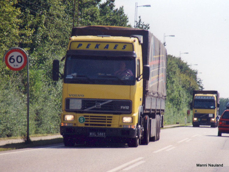 Pekaes-MN-260913-006.jpg