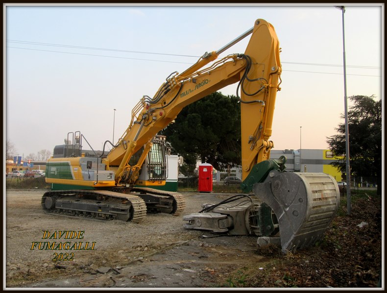 Doosan DX350-5 Milesi 003.jpg