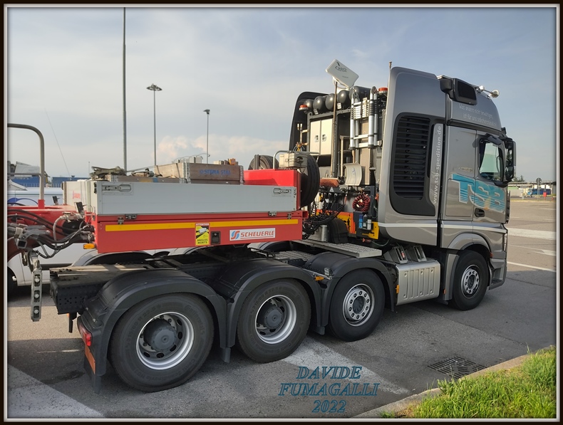 Mercedes-Benz Actros 4163 TSB (7).jpg