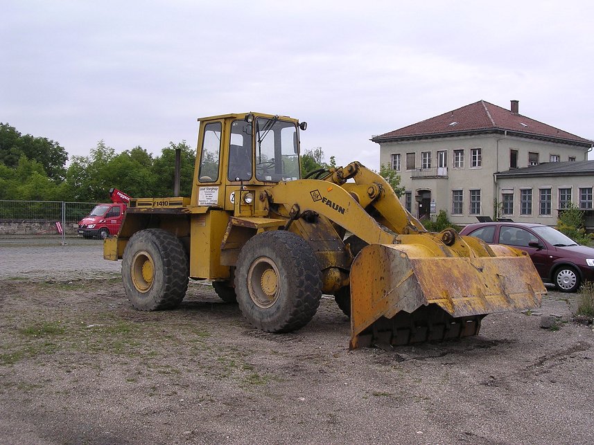 Faun Frisch F 3000  gommata Attachment