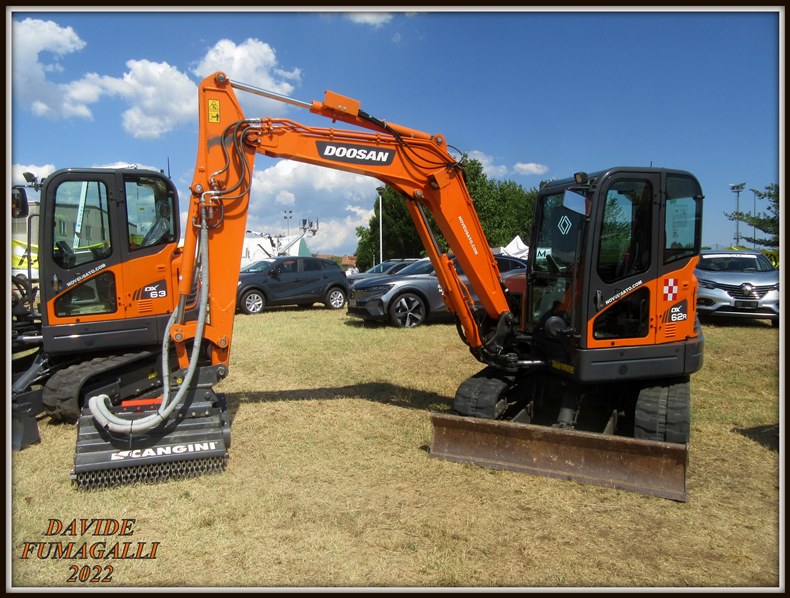 Doosan DX62R Casatenovo (1).jpg