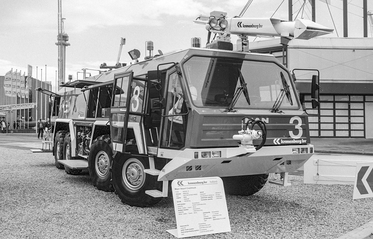 BK_SW_110_21 1994-04 IAA Hannover.jpg BK_SW_110_21 1994-04 IAA Hannover.jpg