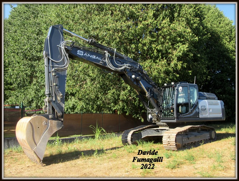 Kobelco SK300 Sangalli 001.jpg