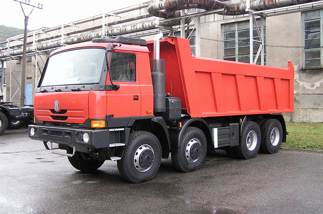 T 815 2 Terrno1 8x8.2 S1 Euro 4 AB 04.jpg