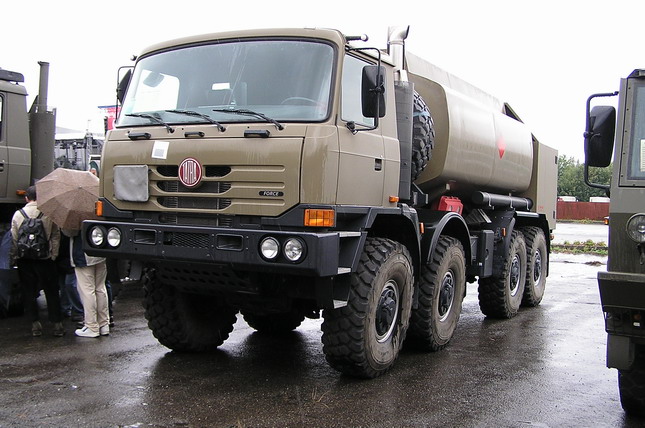 T 816 2 8x8.1 Force CAP 12,5 ADR3 Alír 06.jpg