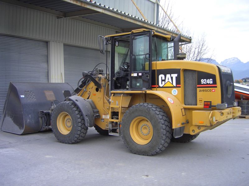 CAT 924 G.1.jpg