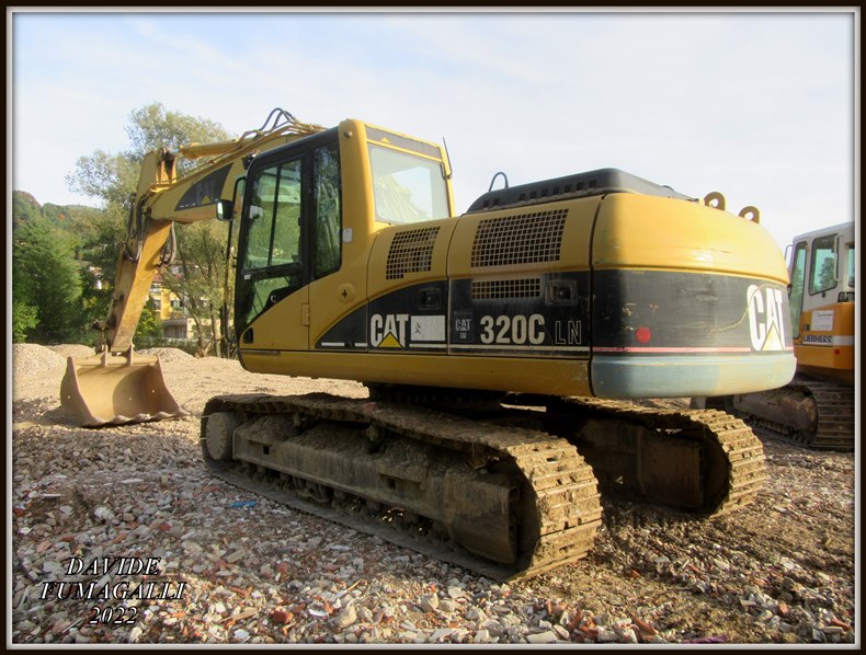 Caterpillar 320C LN Stampini 004.jpg