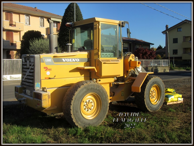 Volvo L50C 002.jpg