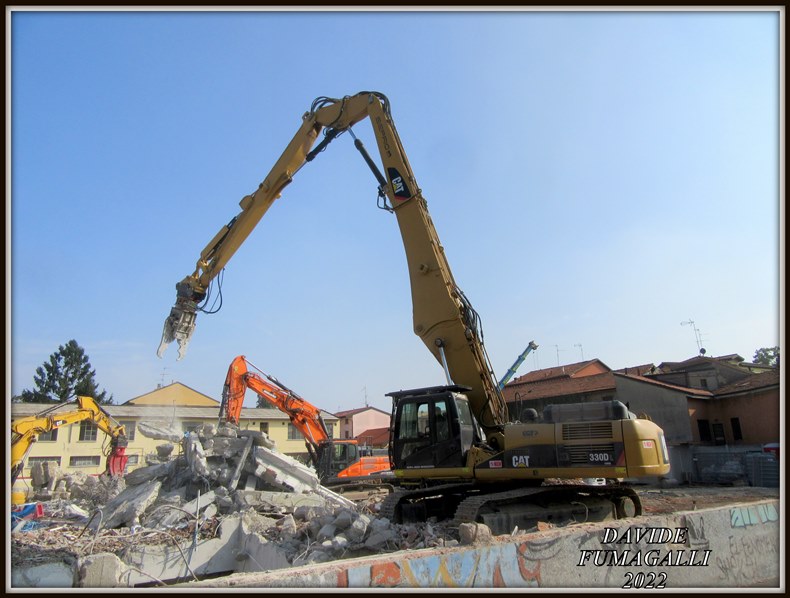 Caterpillar 330D UHD Seprio (6).jpg