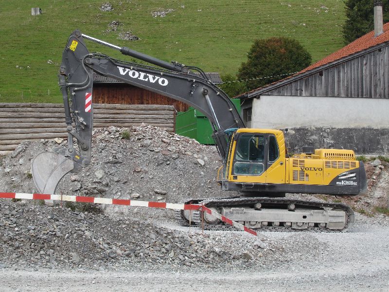 Volvo EC360 B.jpg