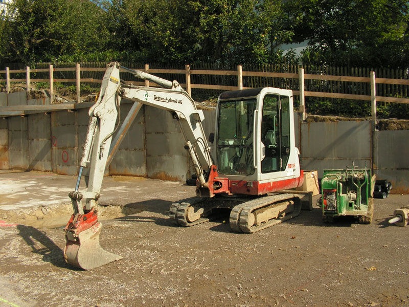 Takeuchi TB135.jpg