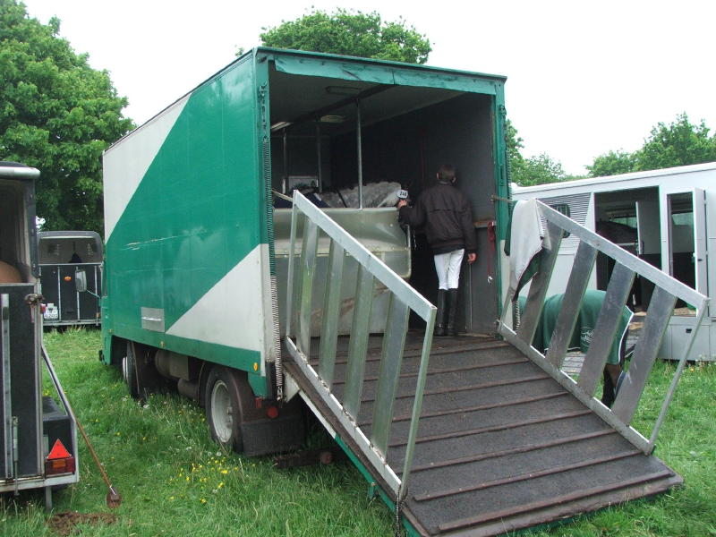 Büssing Pferdetransporter Heck DSC00014 (2).jpg