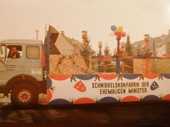 J.Overbeck KR CM907 Karneval in Uerdingen 1979 oder 1980 a.jpg