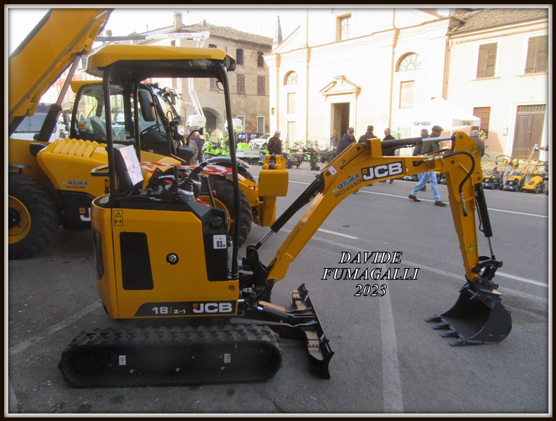 JCB 18Z-1 002.jpg