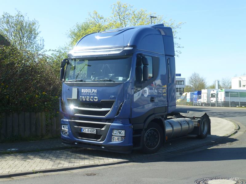 Iveco Straklis Hi-Way NP 460Rudolph Logistik Gruppe 8 (Copy).jpg