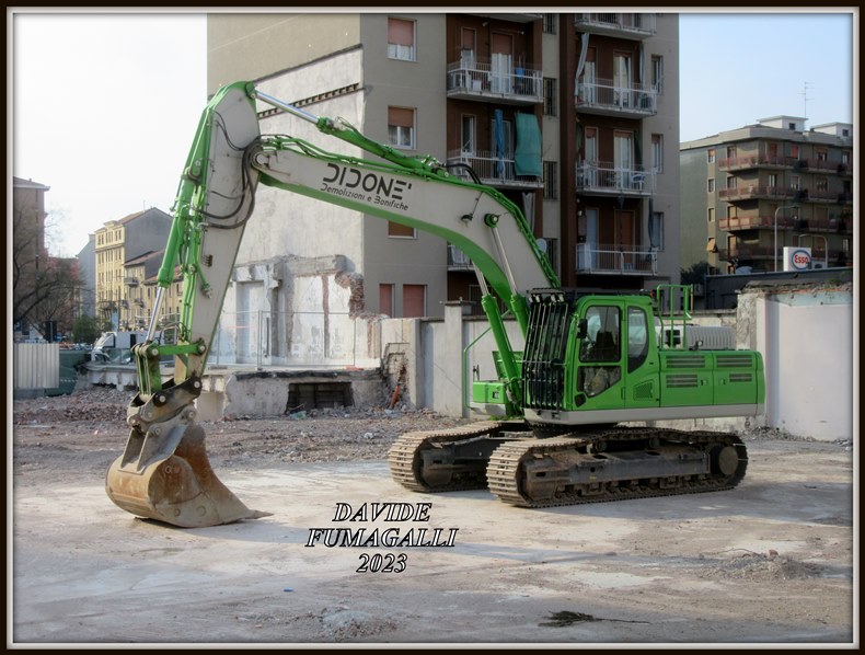 Doosan DX300 Didonè.jpg