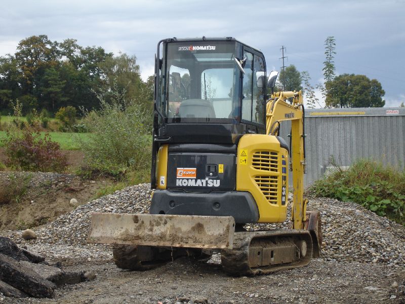 Komatsu PC 30 (1).jpg