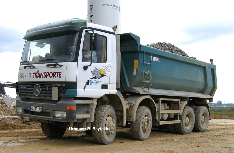 Actros_4140_4a-Mulde_1.jpg