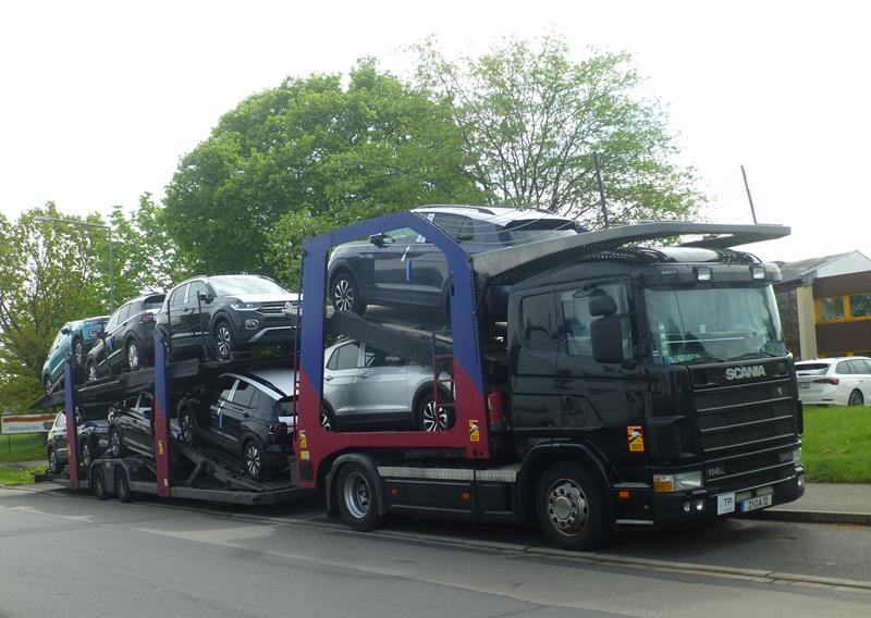 Scania 114L 380 Autotransporter Portugal 1 (Copy).jpg