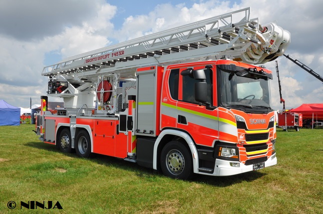 Scania_P440_E6_6x2_Bronto_Skylift_F45XR_
01.jpg