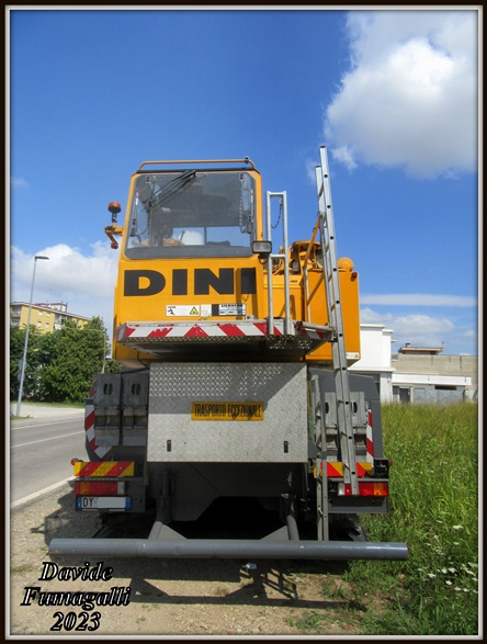 Liebherr LTM1500.8.1 Dini (4).jpg