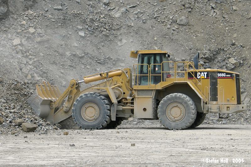 Cat988G_03.jpg